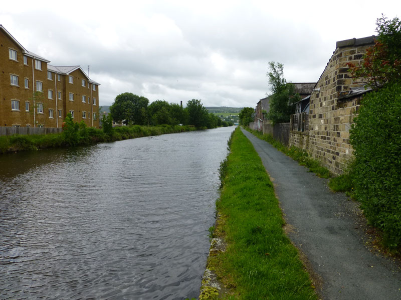 The Mile Straight, Burnley
